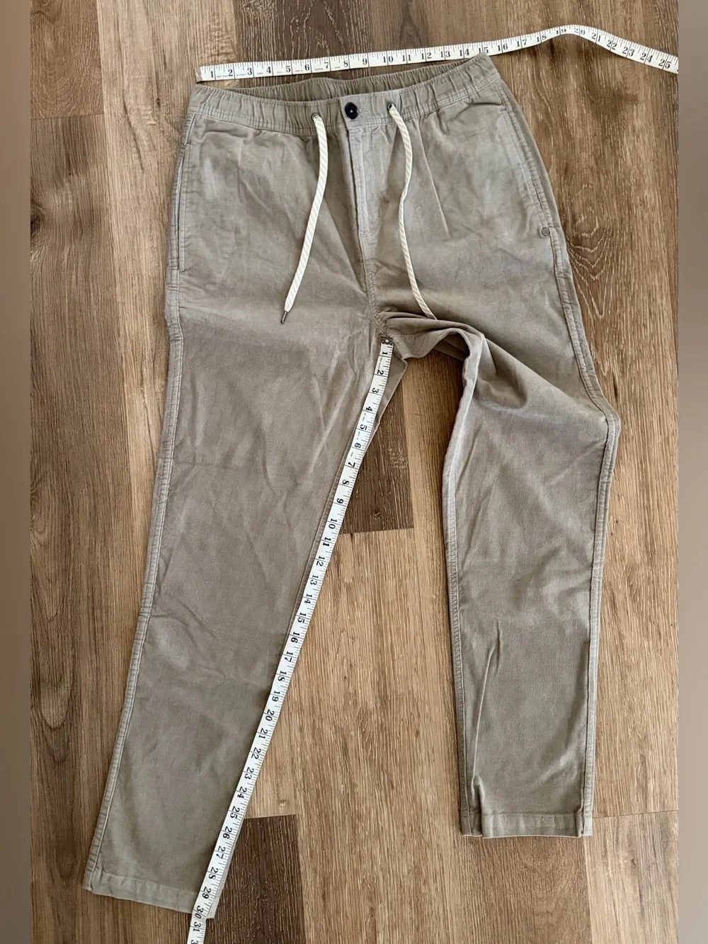 Vuori Men's Optimist Pant Corduroy Shiitake Sz Large V440 NWOT